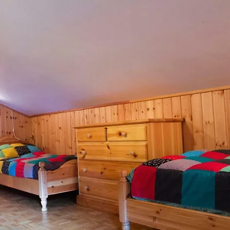 Διαμέρισμα Mansarda In Centro A Chiareggio